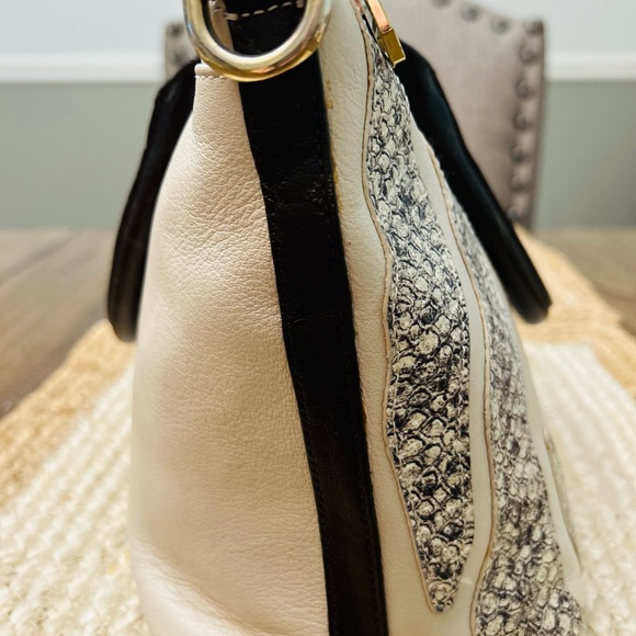 Women’s Brahmin Leather Cream Black Snake Skin Satchel Designer Handbag - Picture 7 of 16